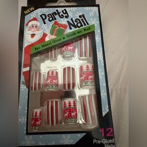 Holiday Stick-On Nail Set - Red, Green & White Christmas Design